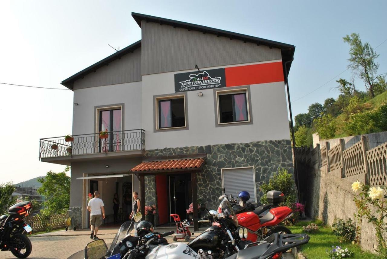 Italian Piston House Sport Moto Rent Bed & Breakfast Millesimo Luaran gambar