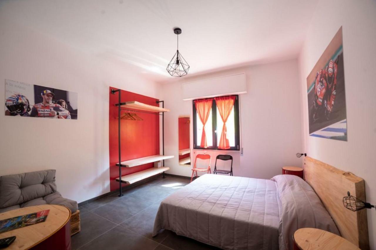 Italian Piston House Sport Moto Rent Bed & Breakfast Millesimo Luaran gambar